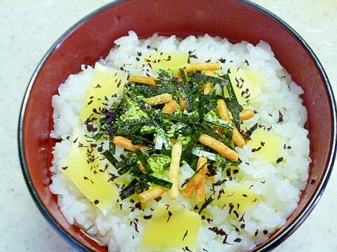 簡単 アレンジ とろけるチーズとゆかりのお茶漬け レシピ 作り方 By みずたまsweet 楽天レシピ 簡単 アレンジ とろけるチーズとゆかりのお茶漬け レシピ 作り方 By みずたまsweet 楽天レシピ
